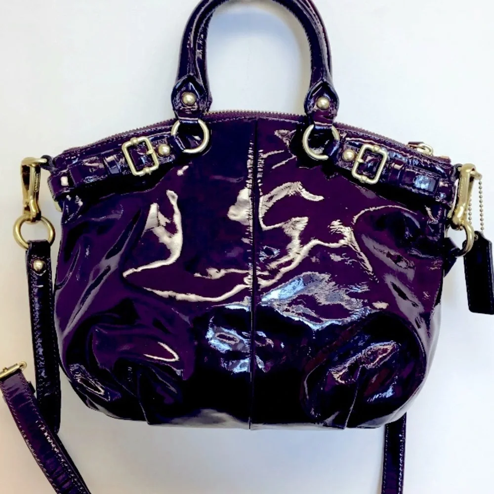❌SOLD❌ RARE Coach Plum Madison Patent Leather Lindsey Satchel EUC - Picture 7 of 15